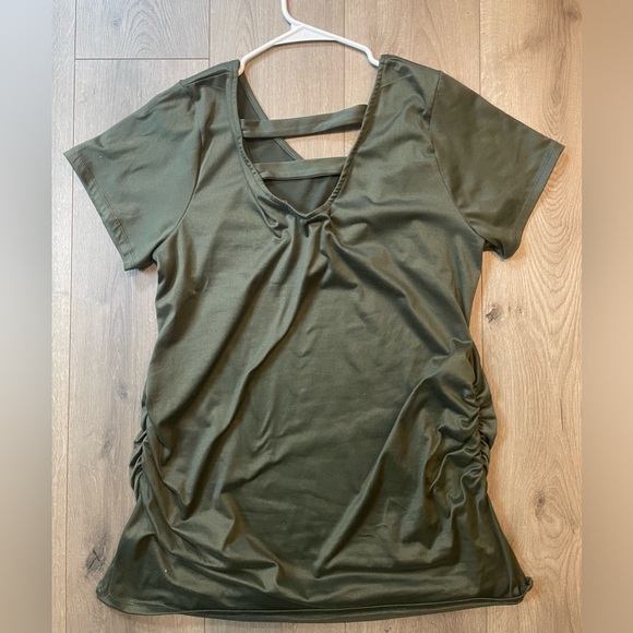 Olive green Maternity 2x with stripes in the back at the top - Picture 2 of 4